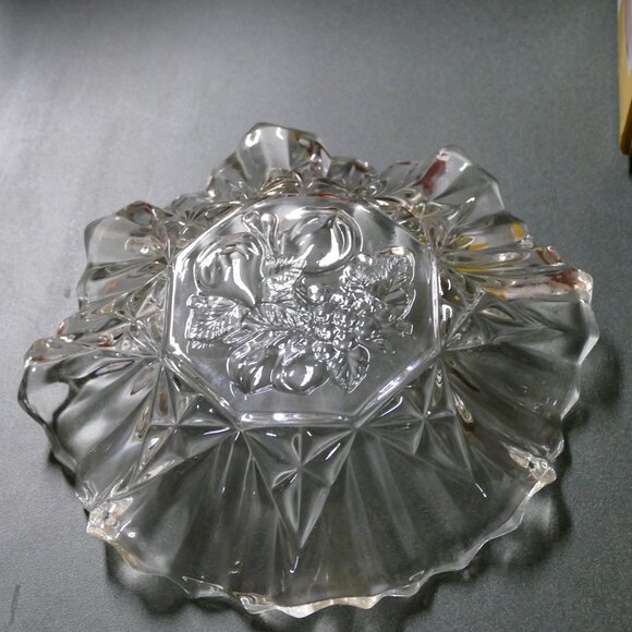 Vintage Federal Clear Glass Fruit Dish/Bowl - Pioneer Pattern w/ Ruffle Edge - Picture 8 of 15